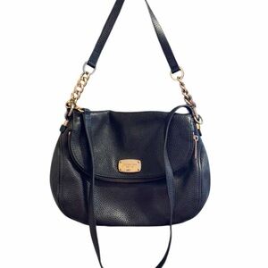 Michael Kors Chic Black Leather Shoulder Bag with Gold Chain
